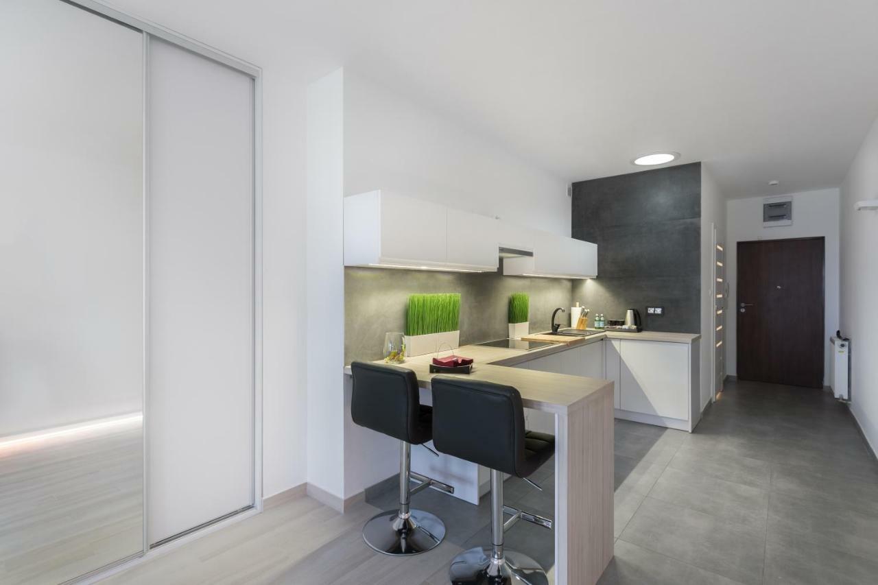 Lajsnij Sobie Apartment Познань Экстерьер фото
